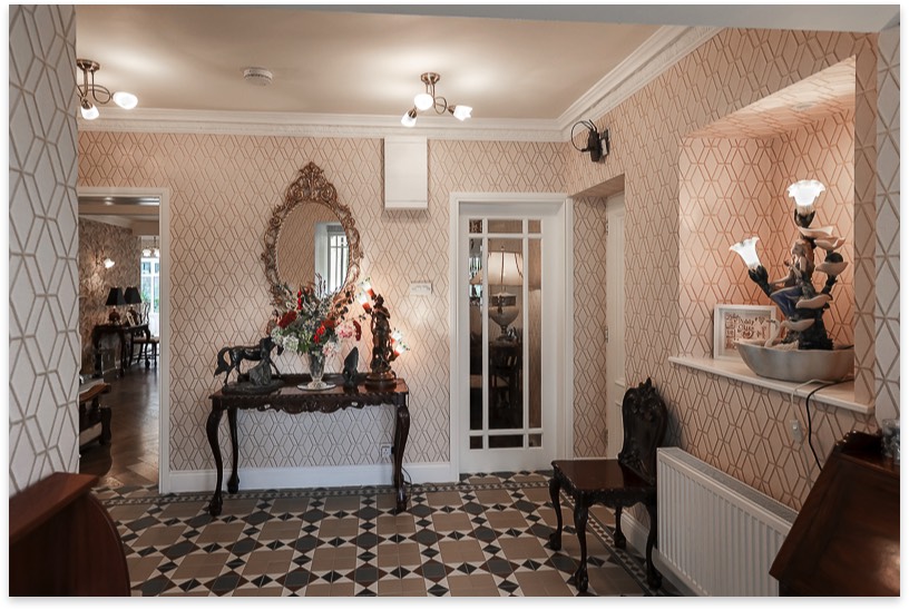 Entrance hall inside Glasha Farmhouse